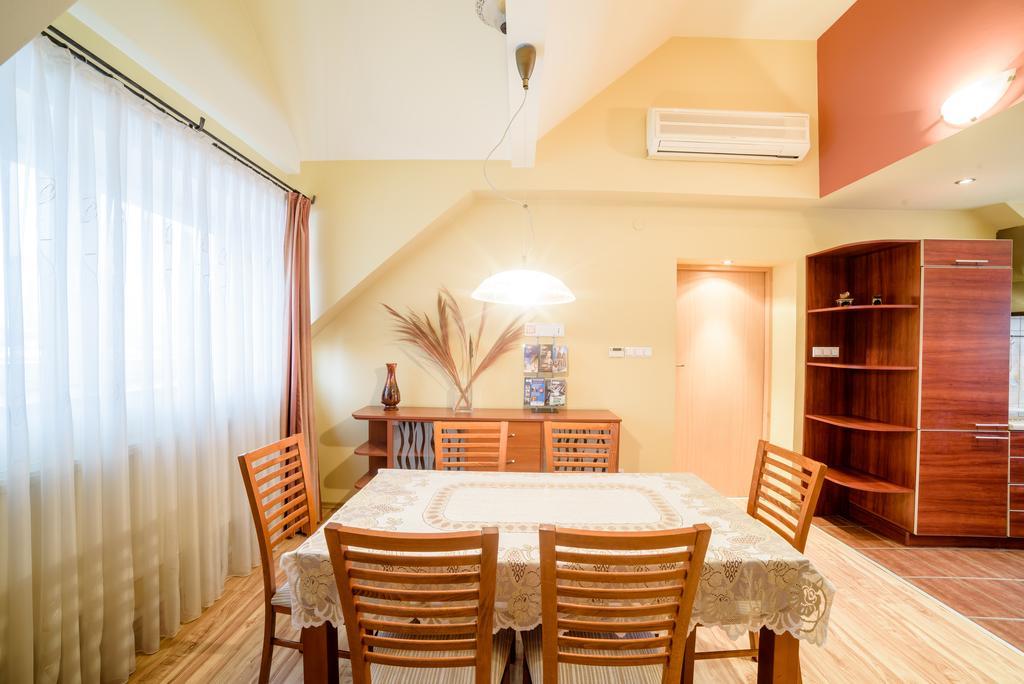 Park Apartment Krakow Bagian luar foto
